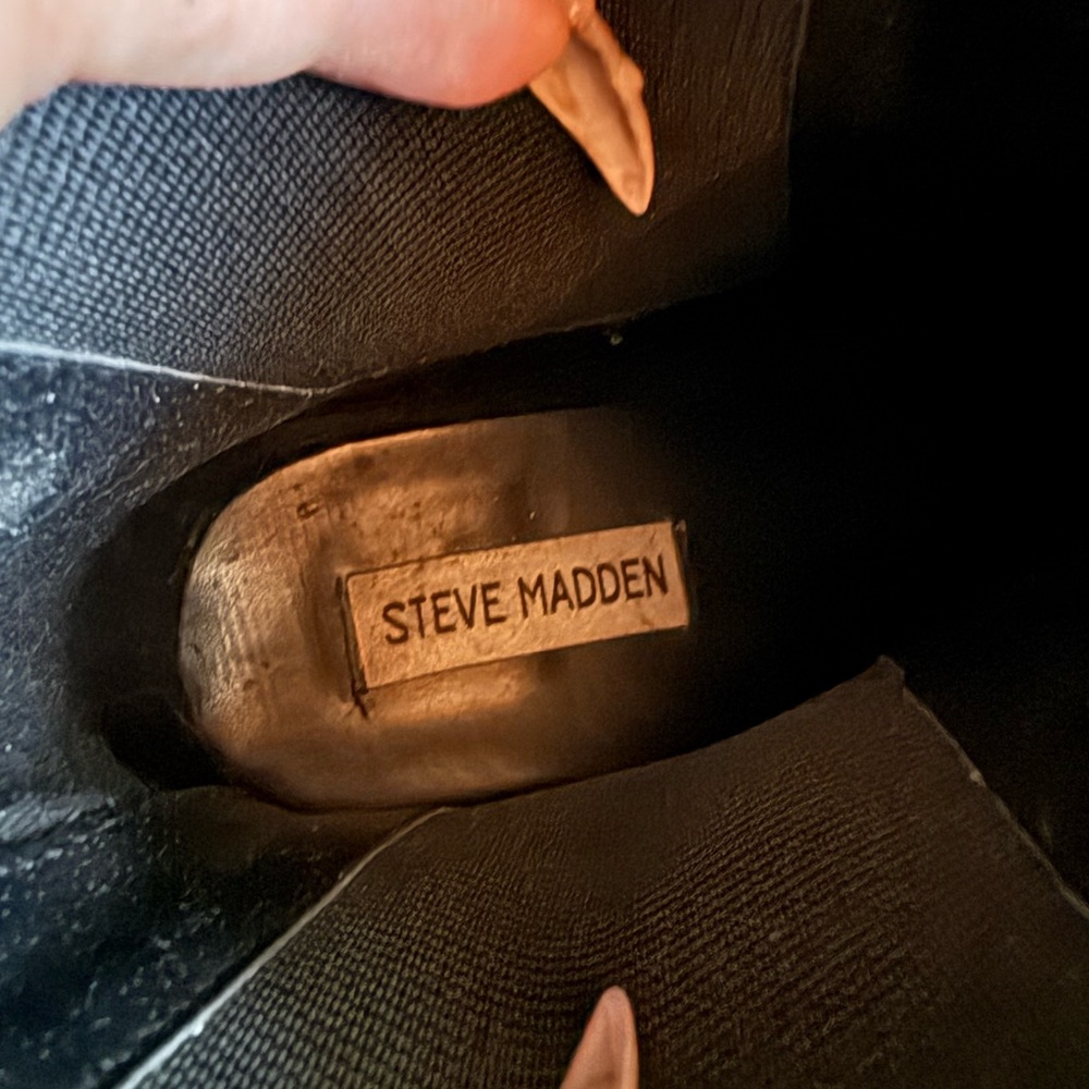 Steve Madden Black Studded Ankle Booties - Picture 3 of 3